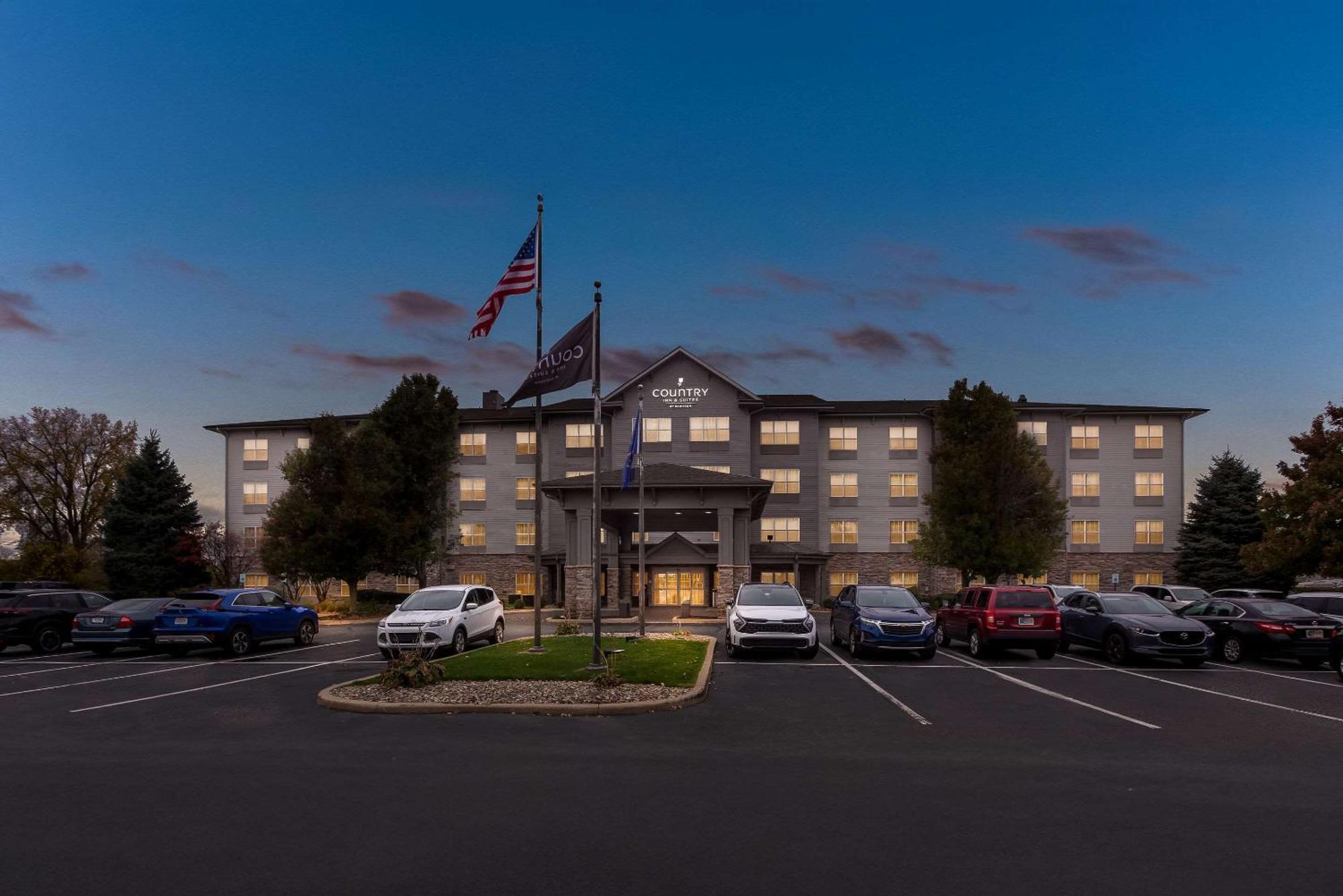 Country Inn & Suites By Radisson, Portage, In Eksteriør billede