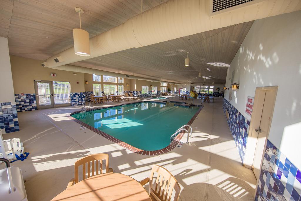 Country Inn & Suites By Radisson, Portage, In Eksteriør billede
