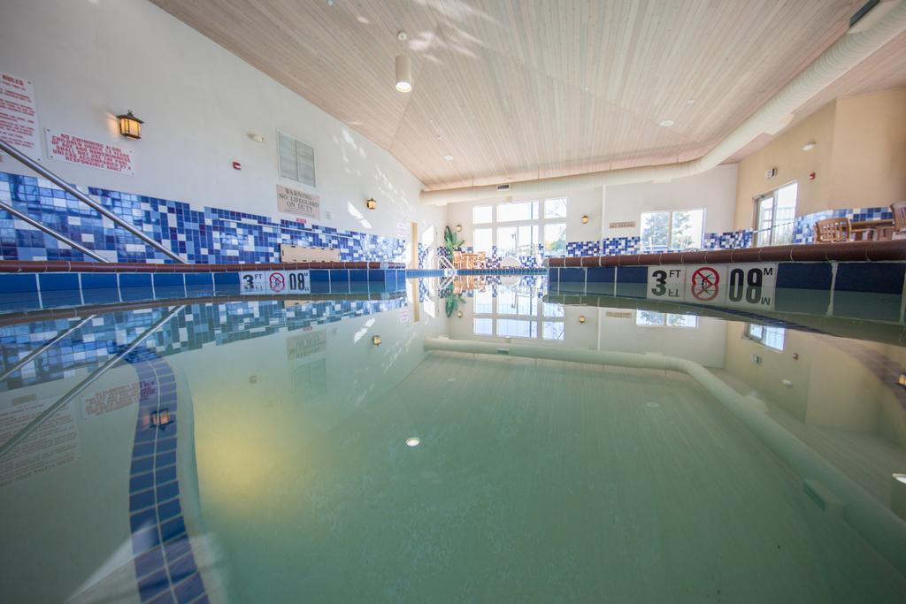 Country Inn & Suites By Radisson, Portage, In Eksteriør billede